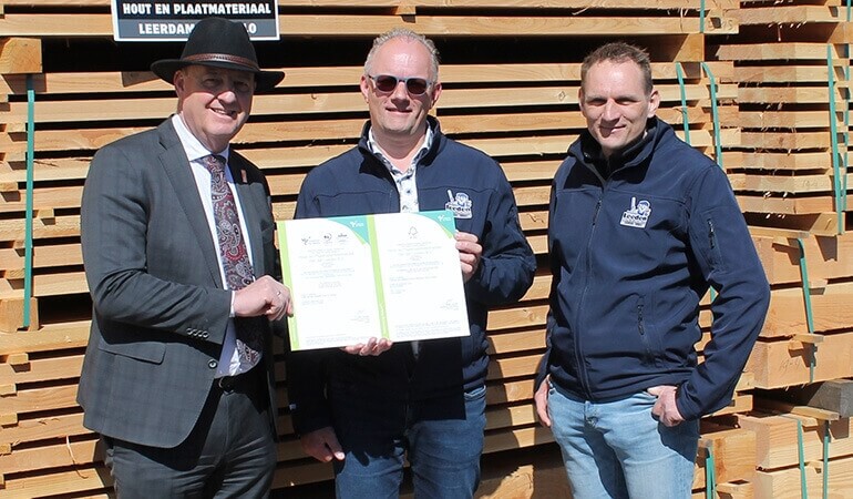 Overhandiging FSC® en PEFC Certificaten